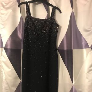 St. John evening dress 6 Black knit & rhinestones